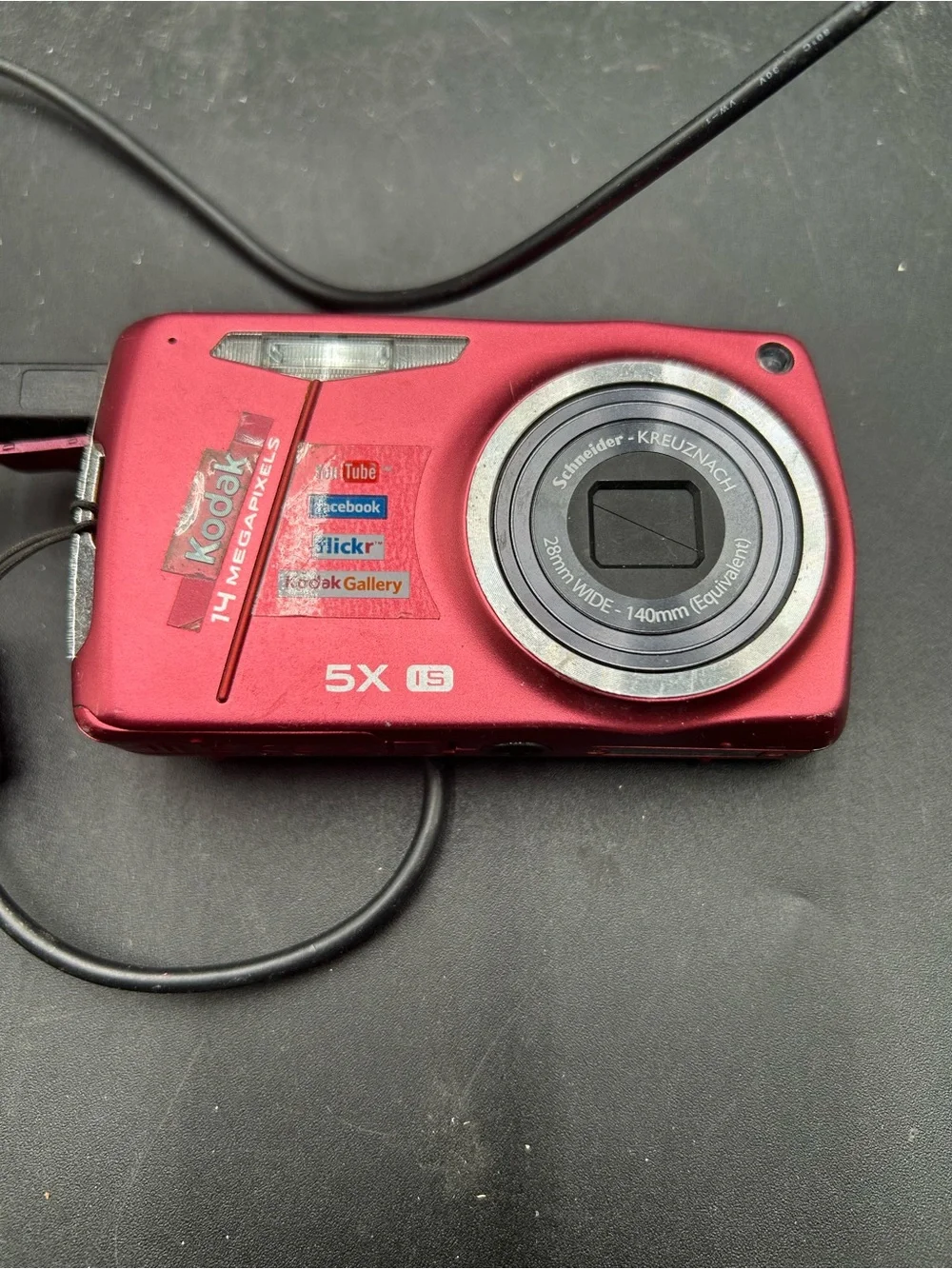 Kodak pink Flickr Compact Digital Camera with Schneider-Kreuznach Lens